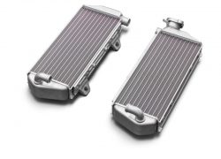 PHO_BIKE_DET_enduro-20-2stroke-cooling_#SALL_#AEPI_#V1 PHO_BIKE_DET_enduro-20-2stroke-cooling_#SALL_#AEPI_#V1