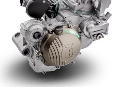 PHO_BIKE_DET_te250i-20-crankcase_#SALL_#AEPI_#V1 (1) PHO_BIKE_DET_te250i-20-crankcase_#SALL_#AEPI_#V1 (1)